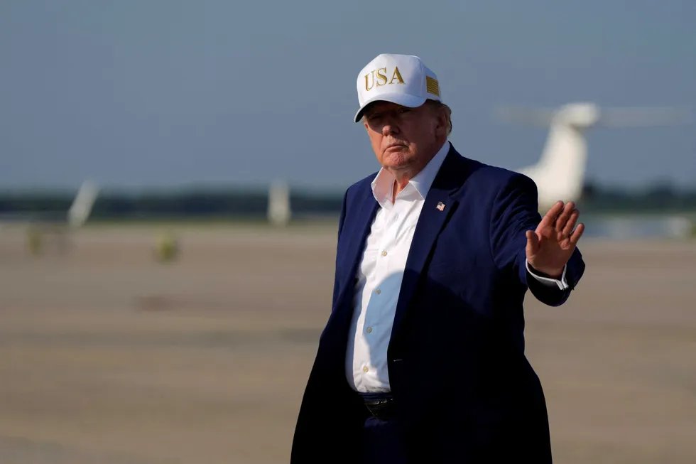 Trump Pushes New Witness in Pool Vandalism Case
