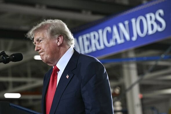 Trump Mispronounces Obama’s Name in Michigan Rally