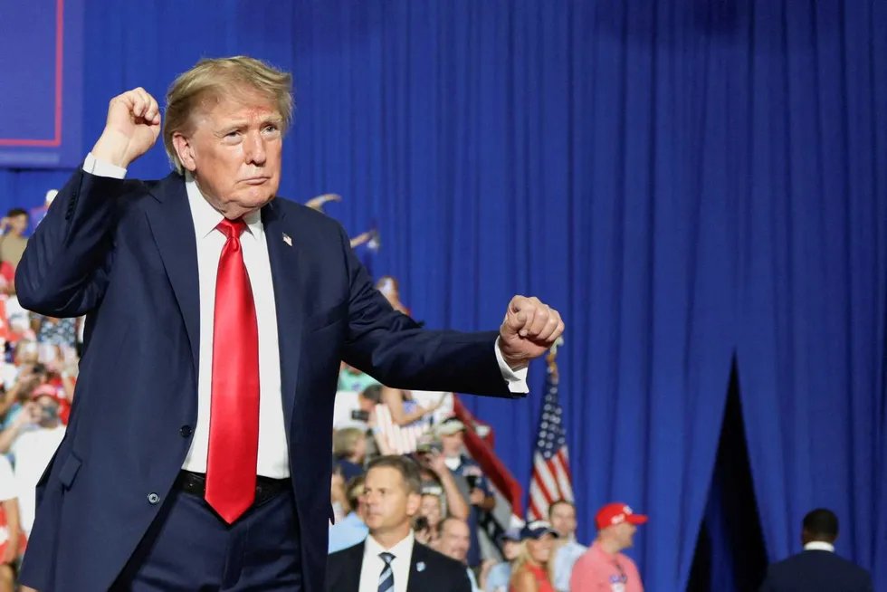 Trump Suggests Military Could Fix Bond Market Crisis