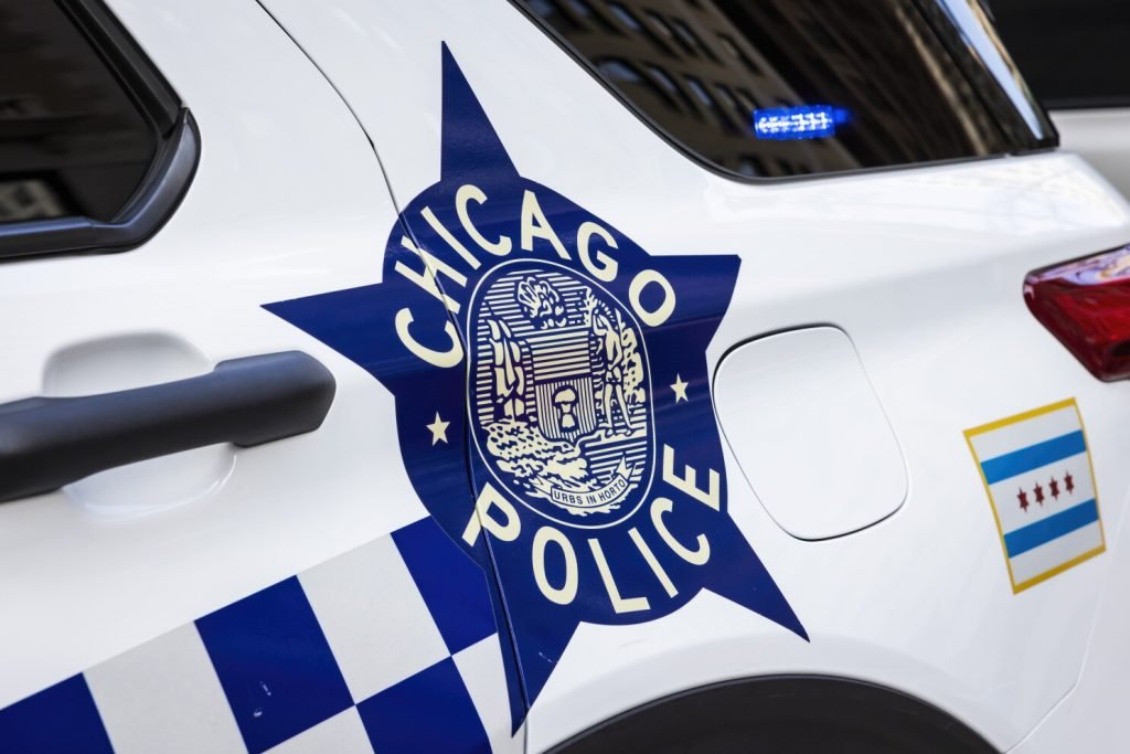 Man shot dead after tipping off clerk to robbers