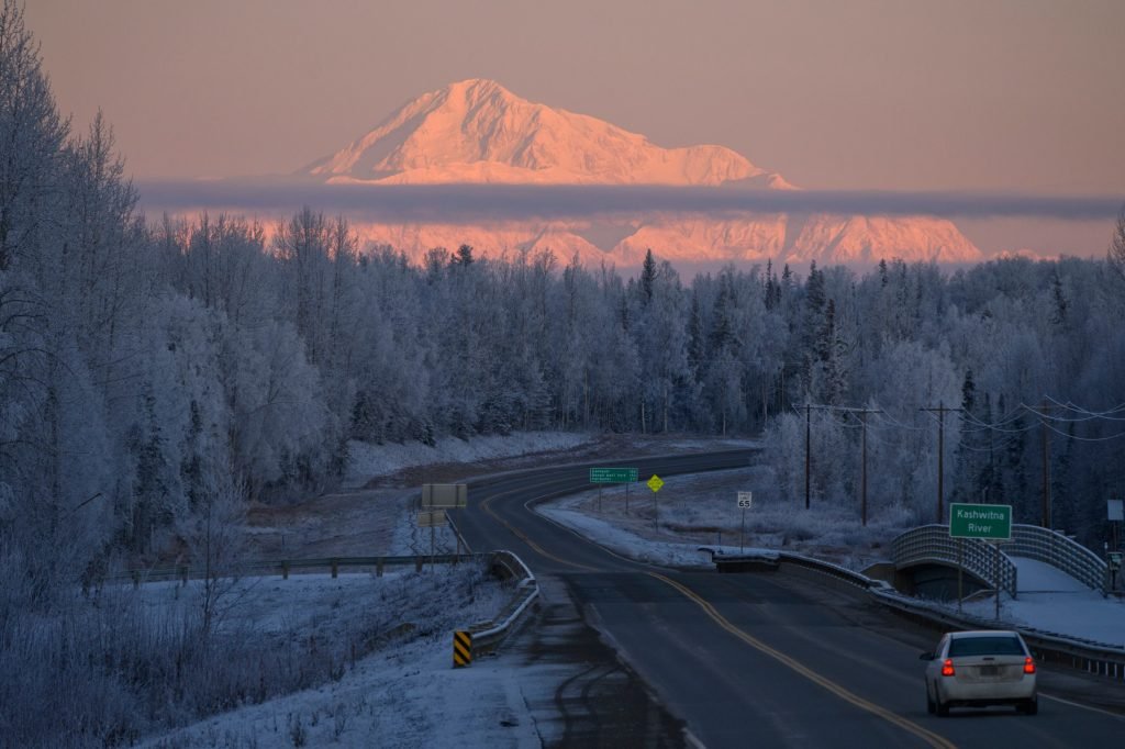 Republicans Split on PFD in Alaska House Race
