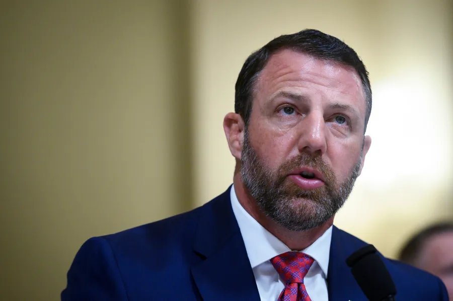 Mullin Under Fire From Trump Allies Over Comments