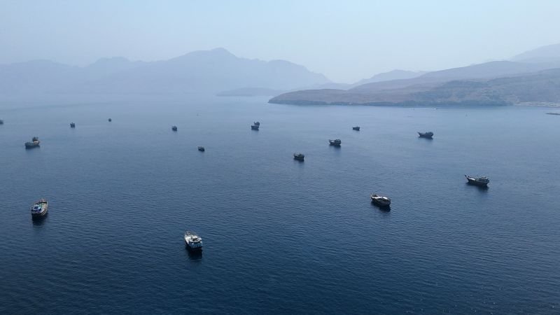 US Strikes Iran’s Larak Island, Vows to Destroy New Mines