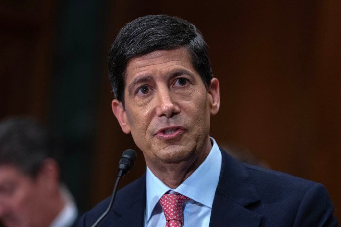 Fed Holds Rates as Three Officials Push for Hike