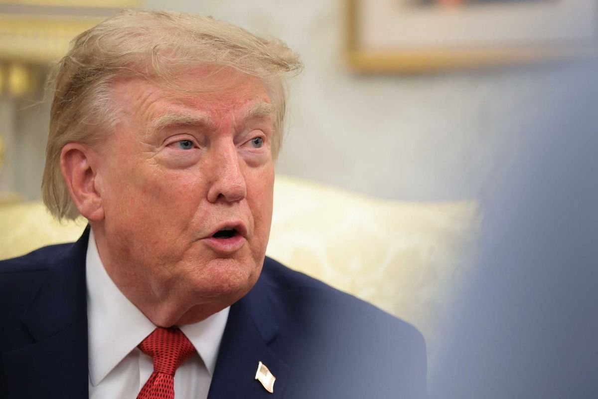 Trump rages over report his 'very close friend' scrubbed him from campaign website