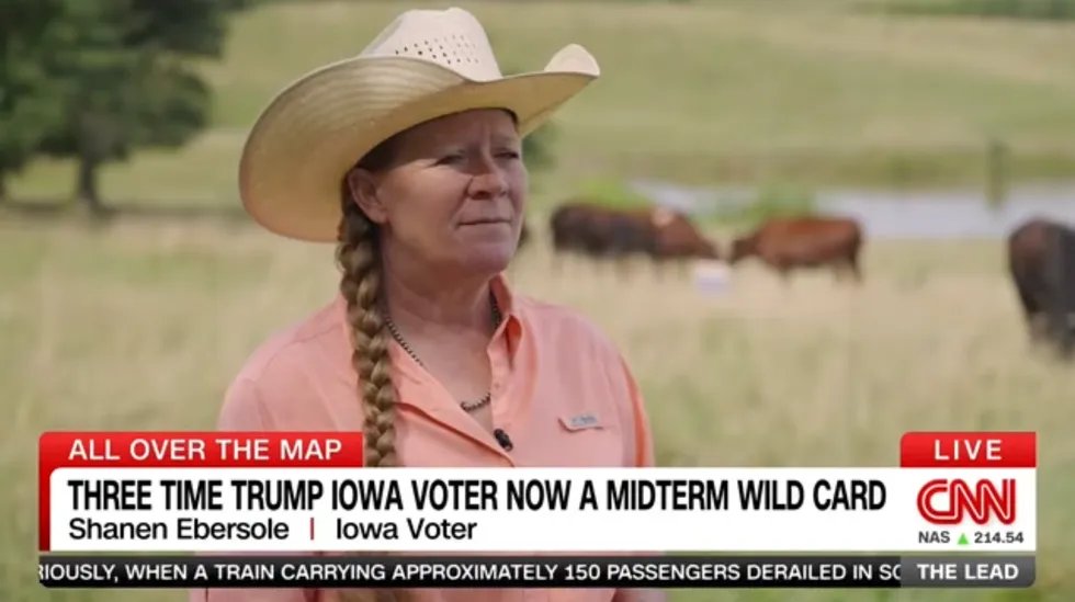 Trump Voters in Iowa Flipping to Democrats