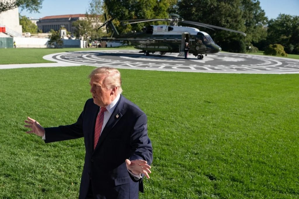 Video Sparks Concerns About Trump’s Mental Health After Odd Behavior