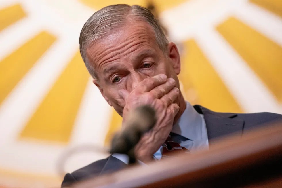 Thune Faces “Nightmare” as Trump Allies Desert Him