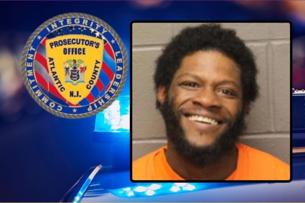 Man gets 14 years after cops find automatic gun in car