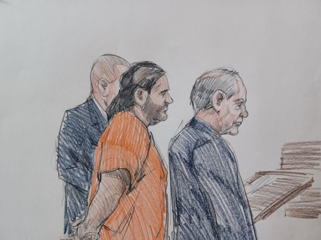 Ex-hospital exec claims feds broke rules in fraud case