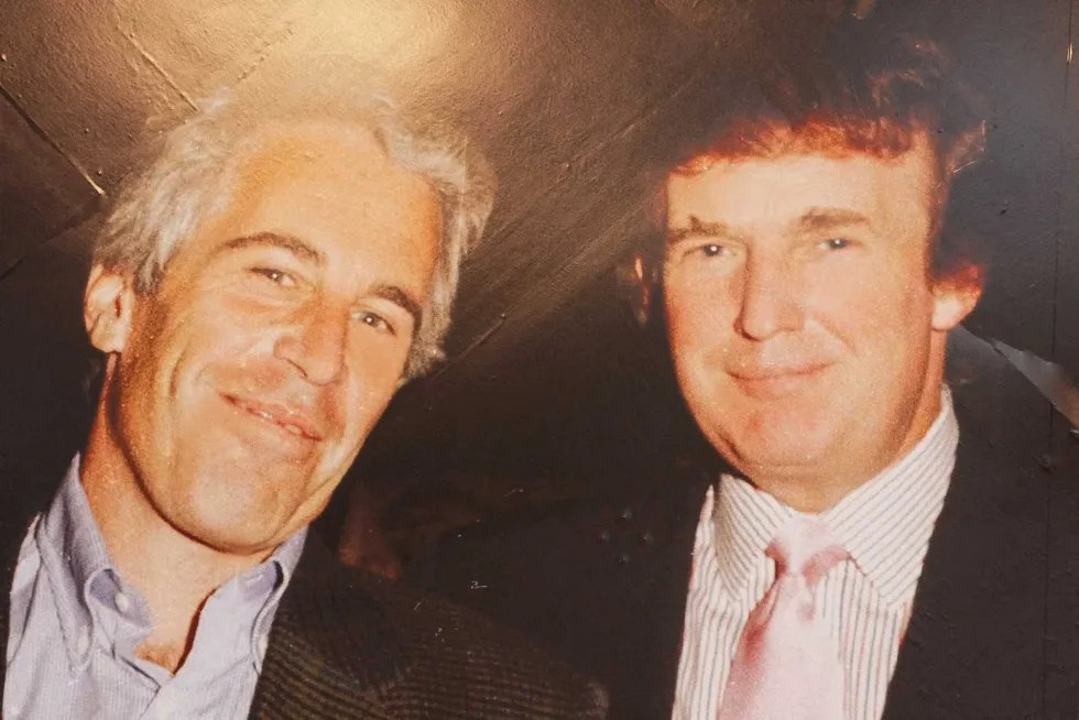Tucker Carlson Breaks With Trump Over Epstein