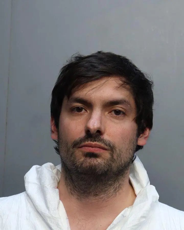 Miami steakhouse manager arrested in mother’s stabbing death