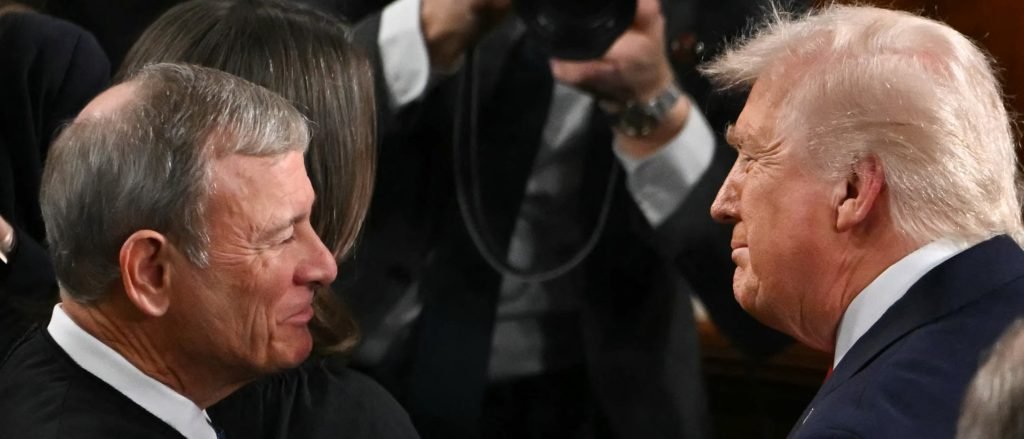 Roberts Allows Trump’s White House Ballroom Work to Continue
