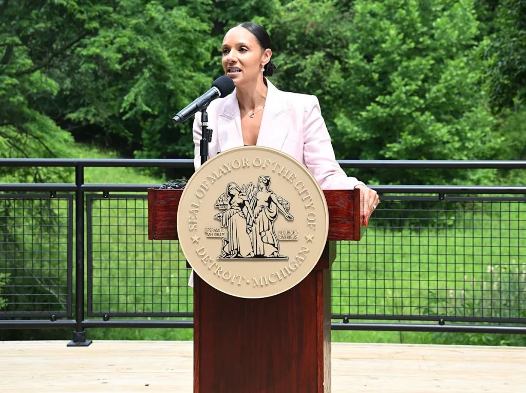 Detroit Mayor Sheffield’s Ex Denies Taking Kickbacks