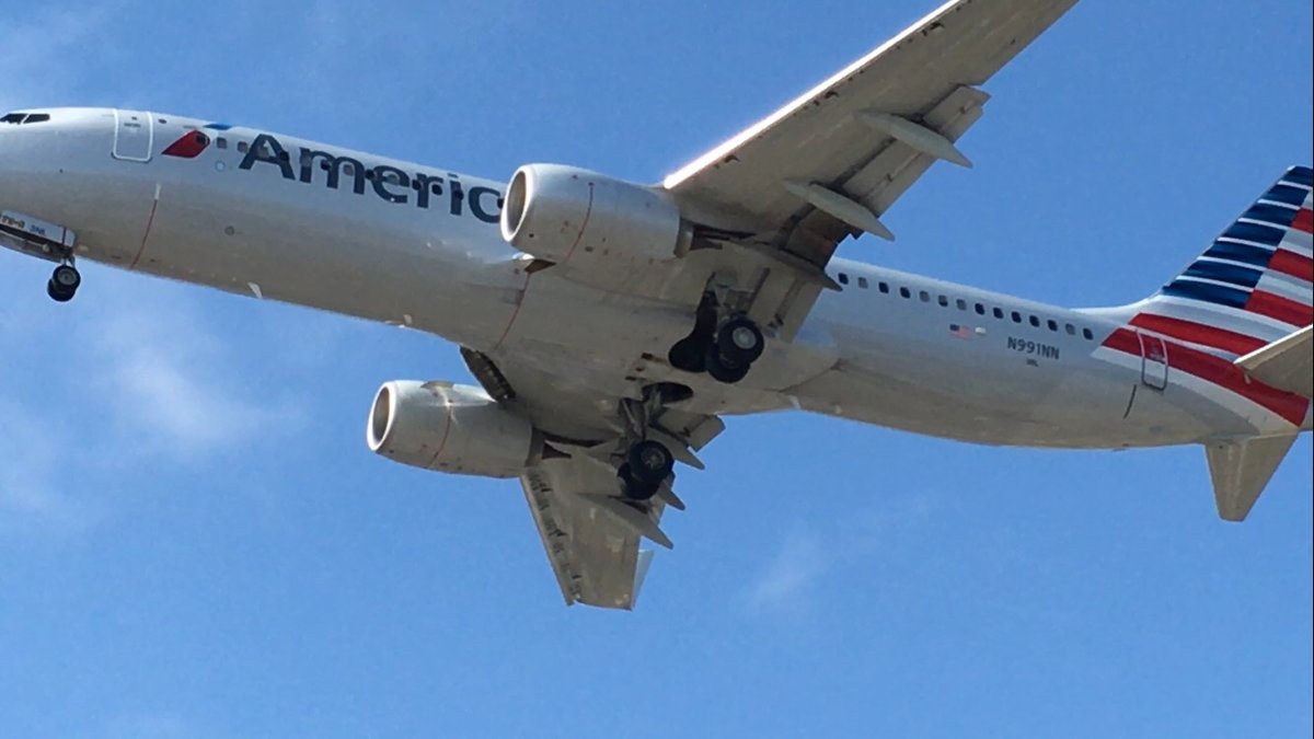 FBI Investigates Mid-Flight Incident Involving Drunk Passenger Katy Inzer, 46