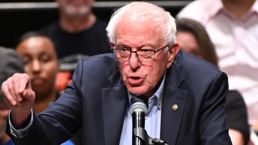 Sanders Backs Flanagan in Tight Minnesota Primary