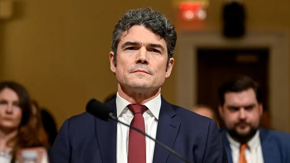 Former Official Urges Trump to Pull Troops from Iran
