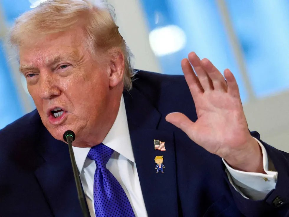 Trump Revokes Ex-Air Force Chief’s Security Clearance
