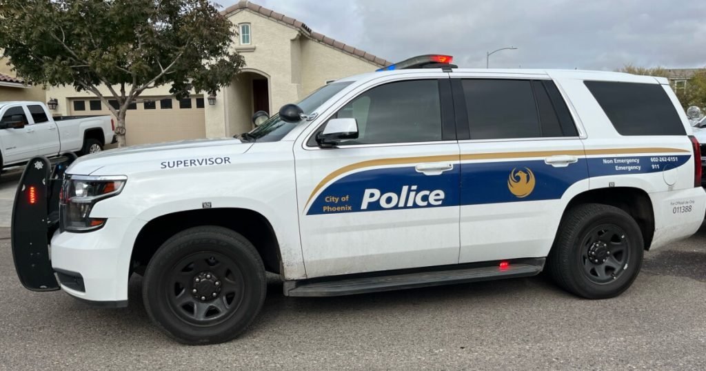 Phoenix Police Shoot Suspect in North Valley