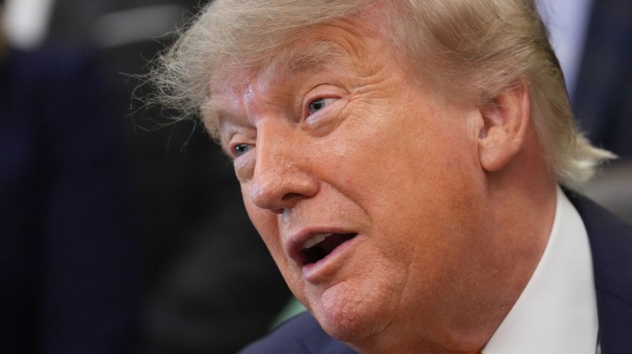 Trump Reshuffles RNC Convention Schedule to Speak Night One