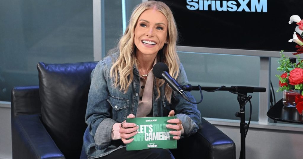 Kelly Ripa Entrusts Producer with Her Future “FOMO Funeral” Plans