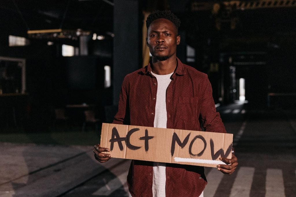 Shakur Smith Shot in Chest, Now Speaks Out on Gun Violence