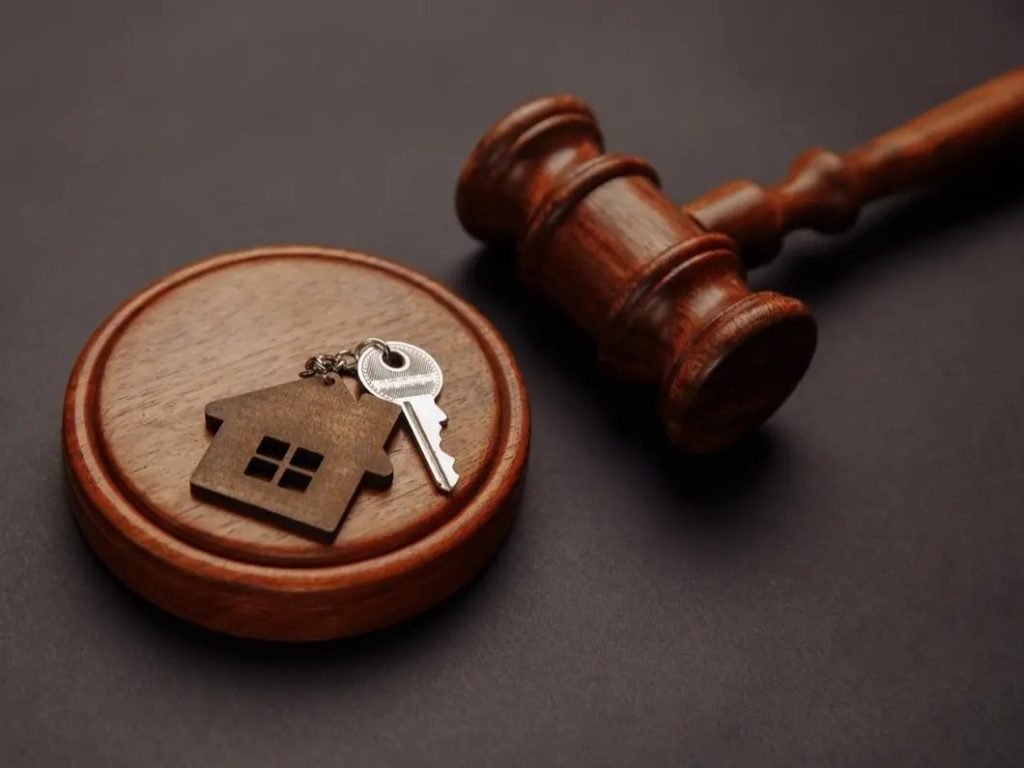 Real Estate Developer’s Fake DHS Card Scheme Nets $30K in Illegal Sales