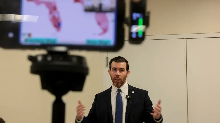 DSA Challenger Takes On Florida Democrat in Primary