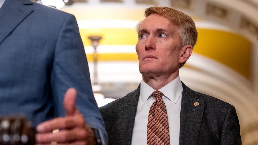 GOP Senators Want to Delay Recess Over 3 Bills