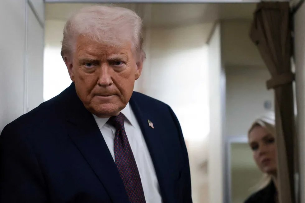 MAGA Insiders Fear Trump Allies Will Tank 2026 Midterms
