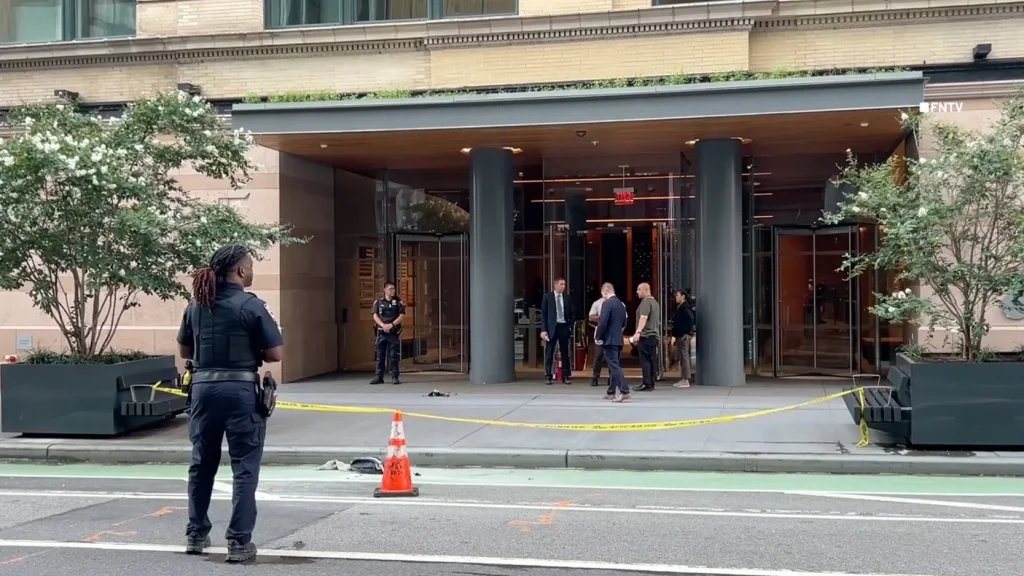 Man sets himself on fire in Google building lobby