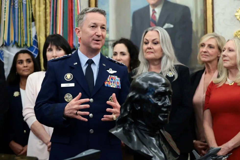 Top General Seeks Exit From Trump’s Iran War Plan
