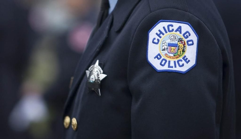 Teen shot in head in Grand Boulevard