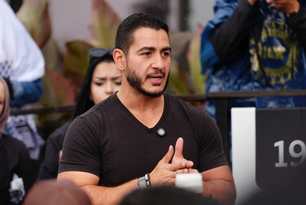 El-Sayed Leads Michigan Primary as Democrats Split