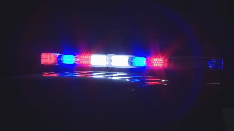 Bomb squad blows up car with explosives on beach