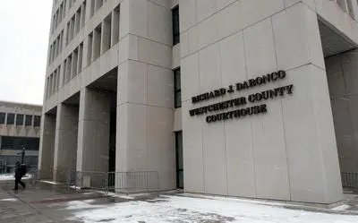 Man sentenced 6 years for selling stolen guns