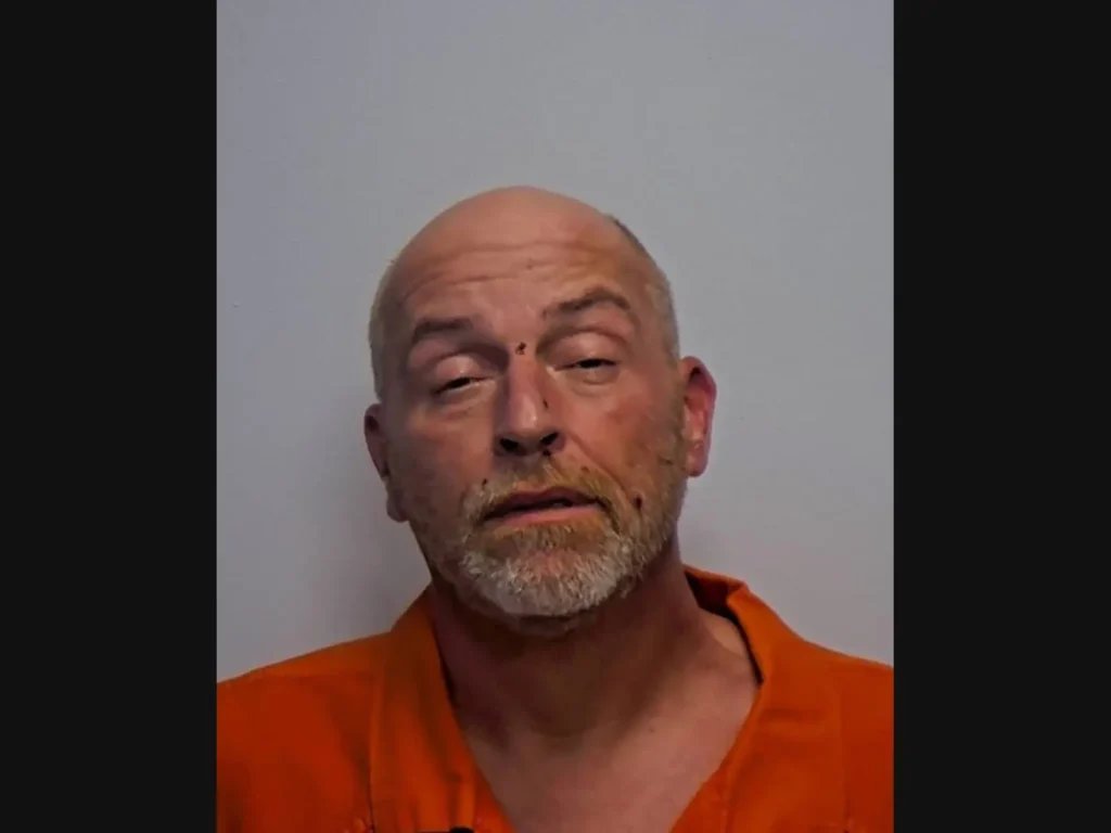 Man Arrested for Ex’s Death Using Knife, Dumbbell