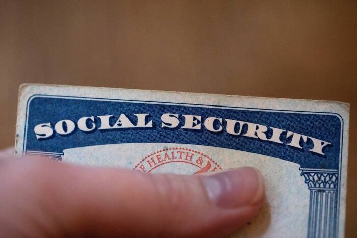 2027 Social Security Boost Announced: Early Payments Explained