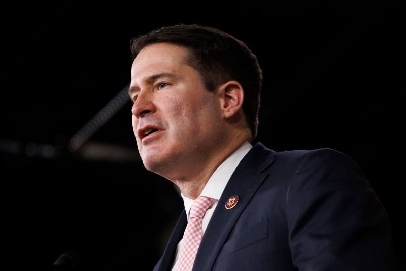 Moulton Challenges 80-Year-Old Markey in Massachusetts Primary
