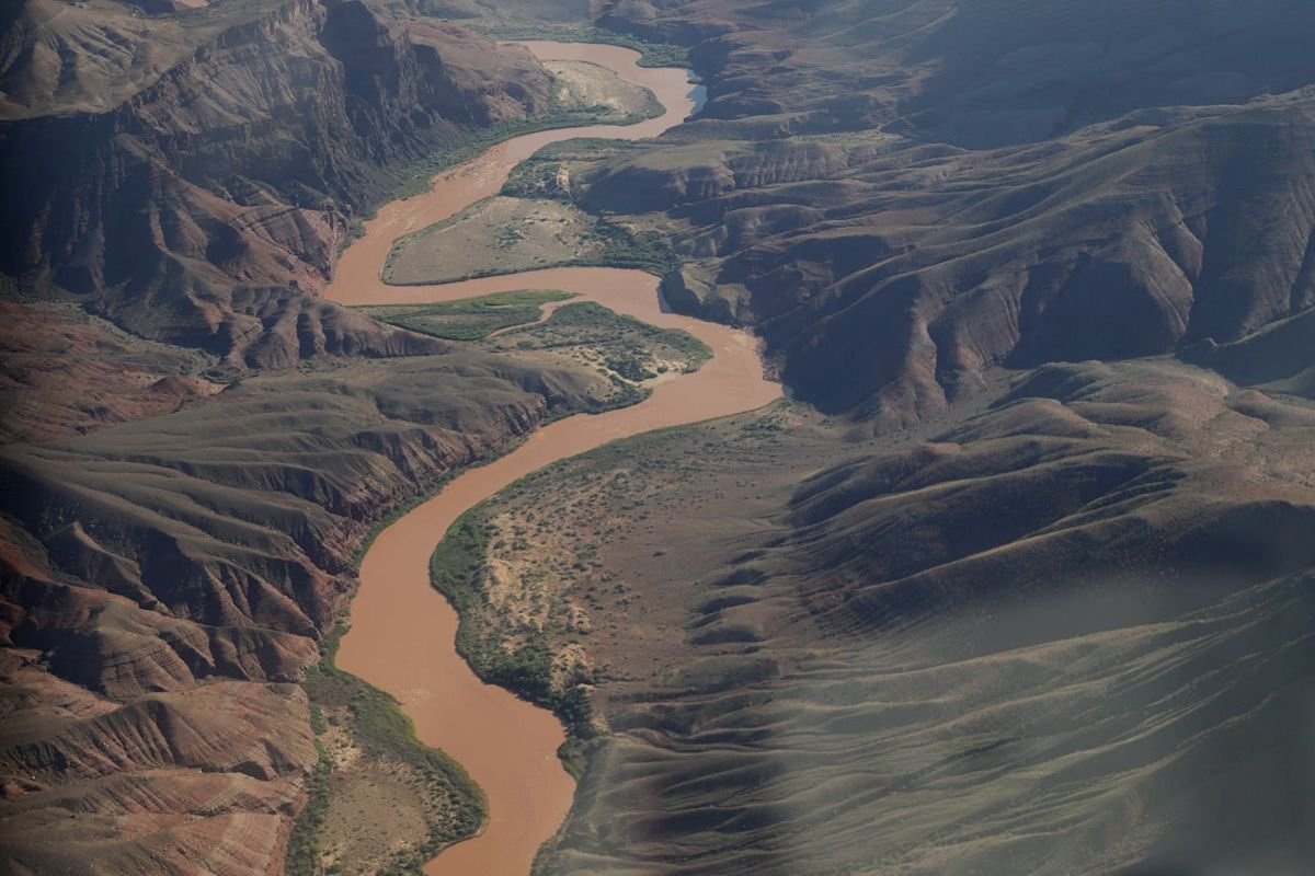 Family Confirms Body of Missing Pilot, 53, Found in Grand Canyon