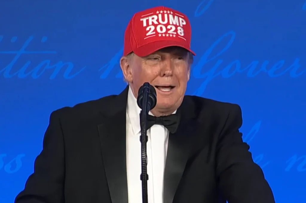 Trump Jokes About Running for Fourth Term at Dinner