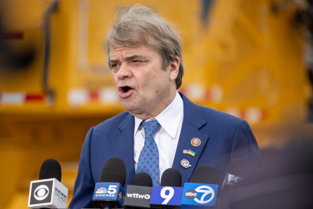 Rep. Quigley Vows to Cut Thousands of City Jobs if Elected Mayor
