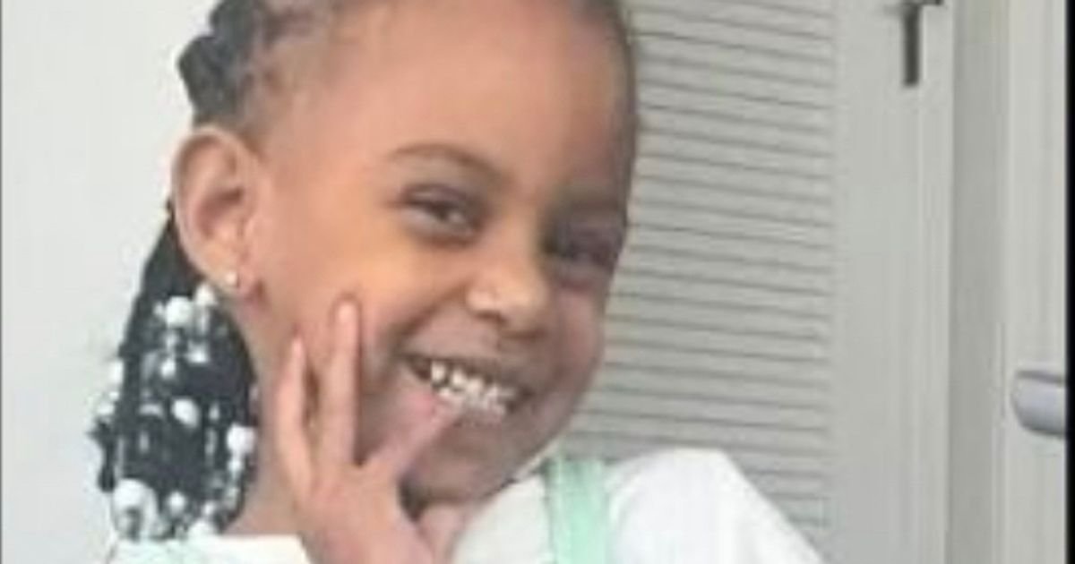 Horror as man randomly shoots girl, 3, in the head as she watched fireworks