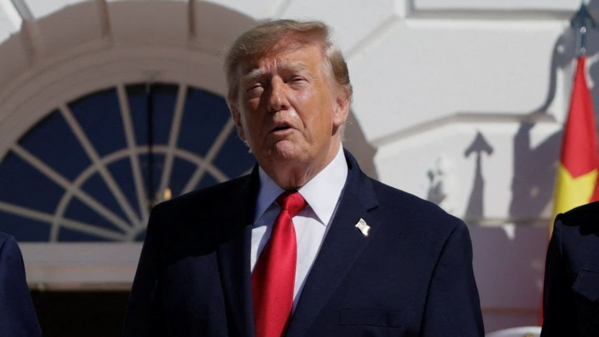 Trump was just hit with something he won't 'be able to withstand': psychologist niece