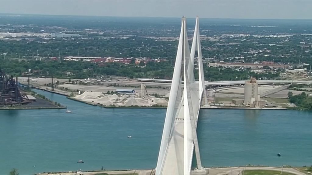 Canada Opens New Bridge to US as Trump Threatens Tariffs