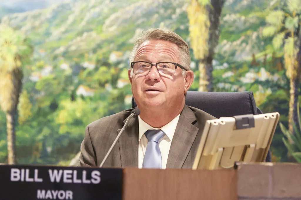 Socialist Challenges Mayor Bill Wells in Conservative California City
