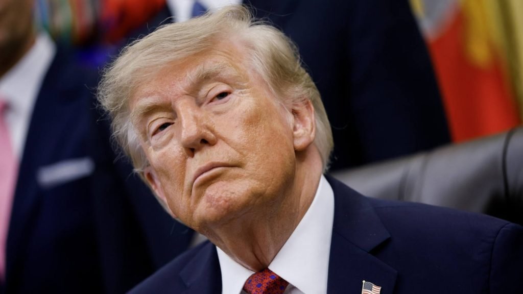 Poll: Trump’s Approval Rating Drops to 36%