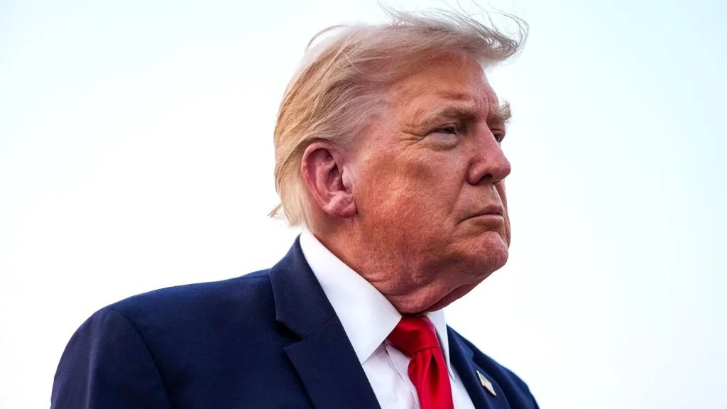 Trump Vows “Massive Attack” on Iran Over Red Sea