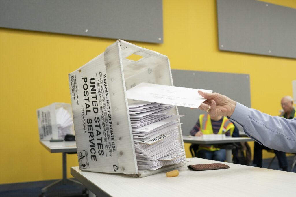Baldwin, Evers Blast Mail Delays Threatening Wisconsin Votes