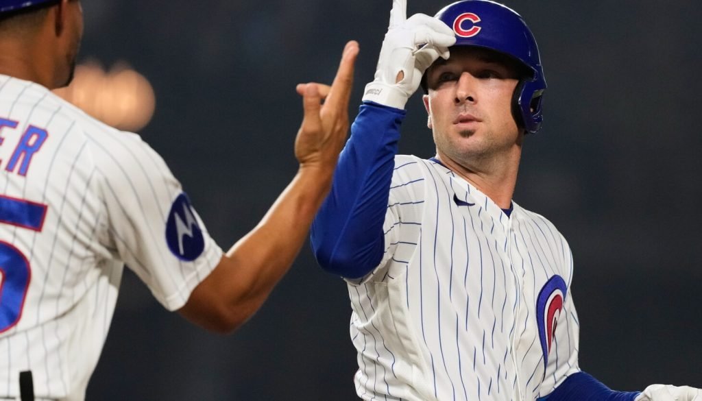 Cubs Hit Record Nine Homers in Bold Bid to Topple Brewers